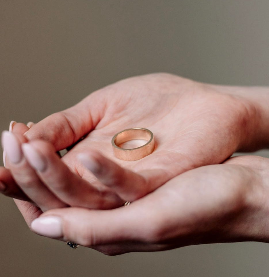 matte, rectangular, flat band.