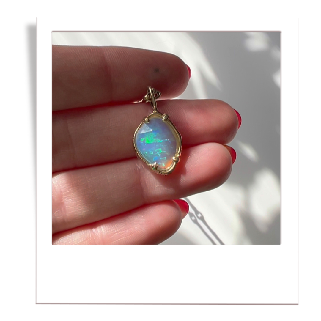 wello opal pendant