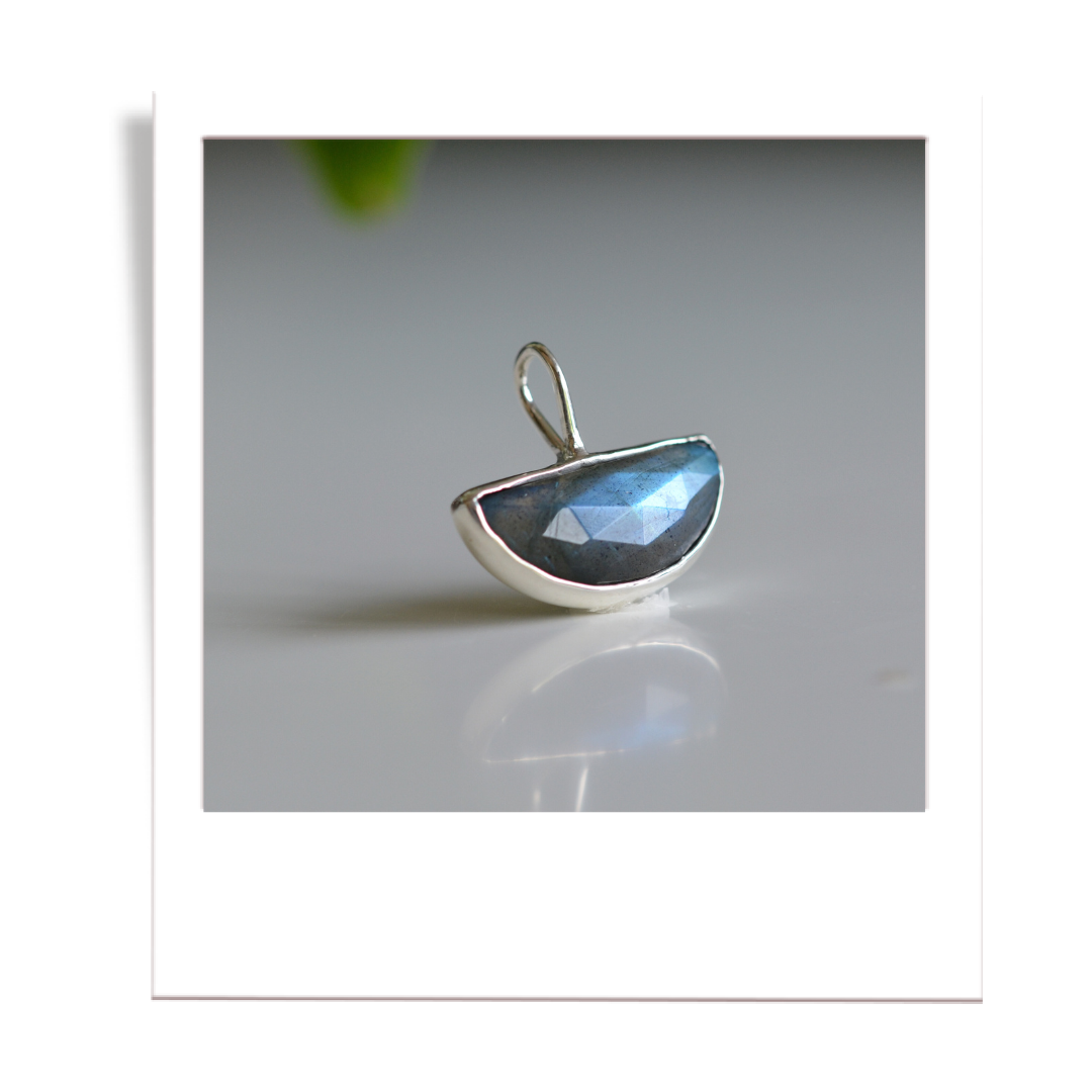 Labradorite Balance Pendant